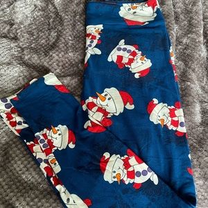 LuLaRoe Tall and Curvy (TC) Holiday Leggings